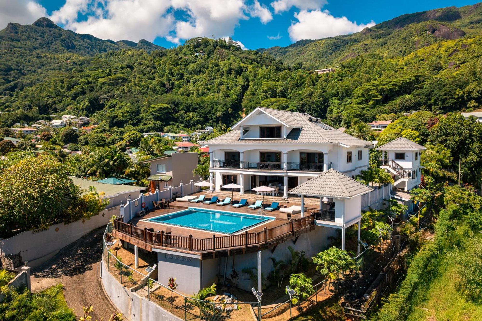 D'Offay Seaview Apartments 보발롱 외부 사진