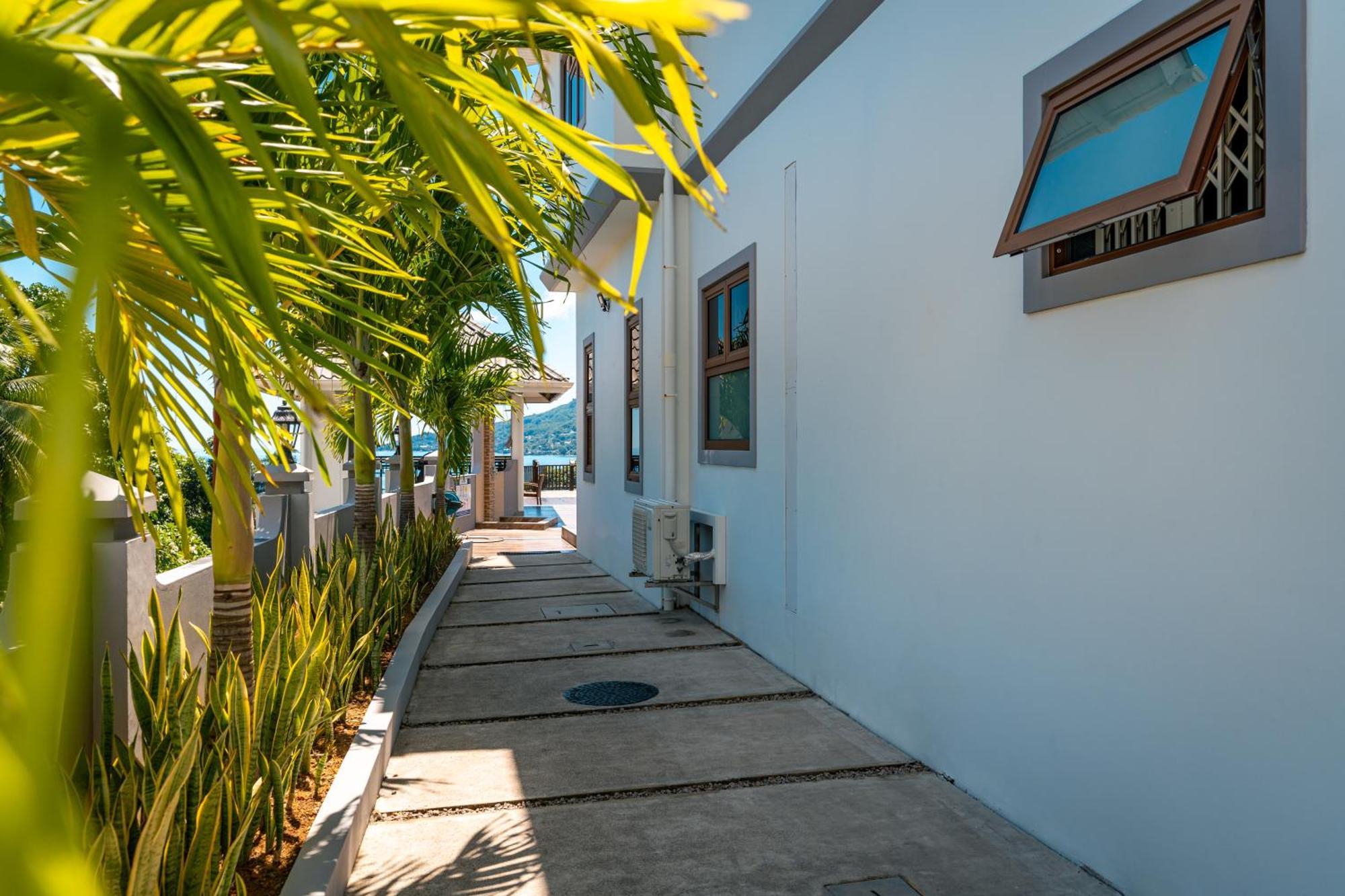 D'Offay Seaview Apartments 보발롱 외부 사진